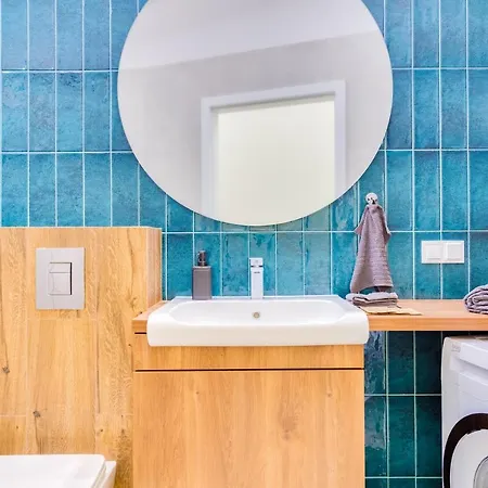 Apartment Pleasant ~ 700m Main Square - Self Check-in 24h Wroclaw