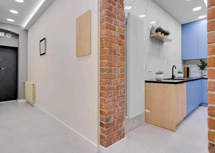 Pleasant ~ 700m Main Square - Self Check-in 24h *